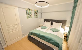 Twin I - One Bedroom - 4 Guests - Cismigiu Gardens