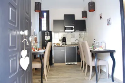 Guesthouse Outside the Port Hotels in 