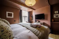 The Silk Rooms, at the Freemasons Inn Hotels in Knutsford