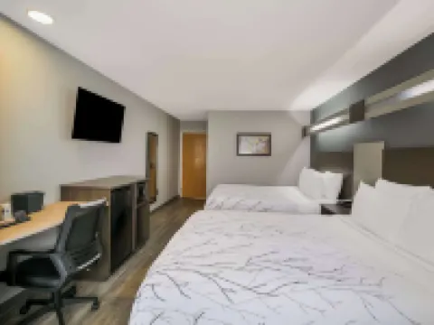 SureStay Plus Hotel by Best Western Sevierville セバービルのホテル