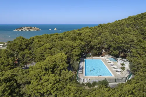 Gattarella Family Resort Puglia- Seaside Rooms and Suites with Premium Half-Board à la Carte