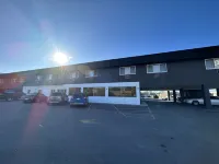 Imperial Suites - parking