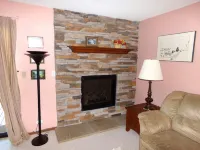 山邊 2 床 2 衞酒店 鄰近The Juniper Tree的酒店