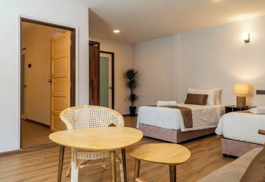 물리오 호텔 객실 내부