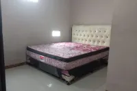 OYO 93457 White House Syariahnearoyo 93457 White House Syariah Hotel di Simpang Empat