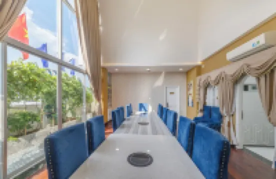 蒂芙尼酒店及餐廳