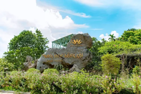 Dong Goi Eco Retreat Отели в г. Luong Son