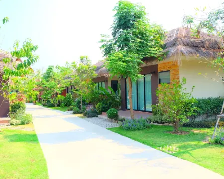 ปาป๊าโฮม แอนด์ แรบบิทคาเฟ่ โรงแรมในอำเภอ จอมทอง