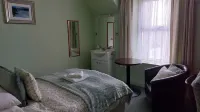 Southcliff Guest House - breakfast