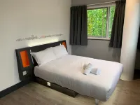 EasyHotel Milton Keynes Hotels in Campbell Park