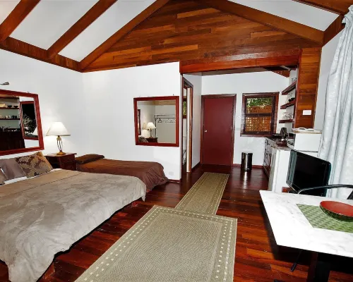 Black Cockatoo Lodge Hotels in Nannup