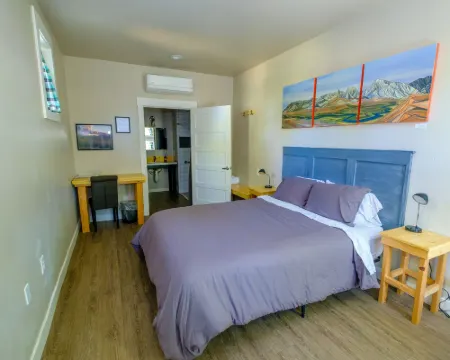 Eastside Guesthouse and Bivy Hotels in Bishop