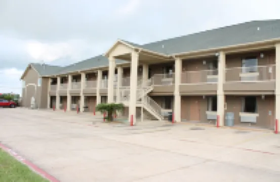 Quality Inn & Suites Port Arthur - Nederland Hotels near Dutch Windmill Museum