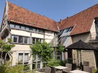 Aparthotel de Beek Anno 1410 Hotel di Sint-Truiden
