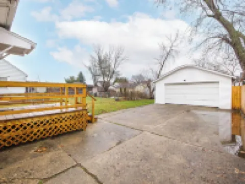 Cozy, Convenient Getaway 3Bd2Ba dog-friendly home in wonderful Akron, OH Hotels in Akron