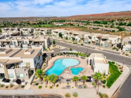 Luxury View - Private Spa - 14+ Guests Отели рядом с достопримечательностью «Парк Херитедж»