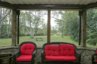 Private lakeside retreat, swim, boat, fish! Perfect for family events Hotels in Mount Morris