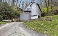 Prime location  1.7 miles to Ober Gatlinburg