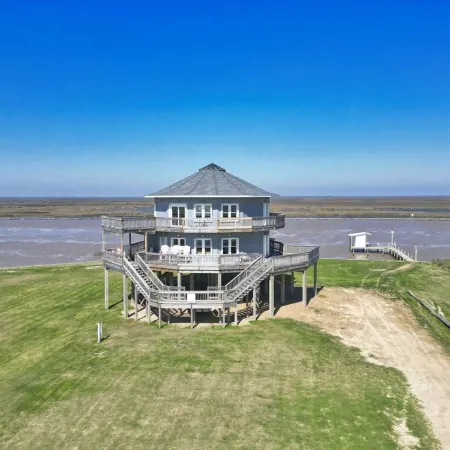 THE ROUND HOUSE AT SARGENT BEACH AMAZING 360 DEGREE VIEWS