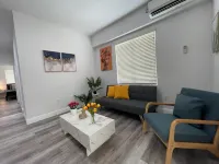 Lovely Cozy Retreat - Parking, Wifi, Smart TV, Washer&Dryer