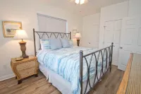 Spectacular Resort Amenities - Southern Charm Resonates