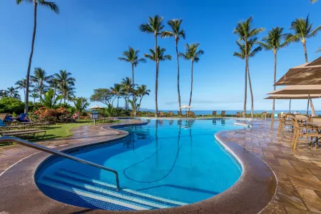 Spacious Ground Floor with Garden View and Pools - Elegant Retreat Отели рядом с достопримечательностью «Ahihi-Kinau Natural Area Reserve»