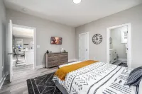 Cozy Space with Modern Kitchen and Fast Wifi - Charming Ranch Retreat