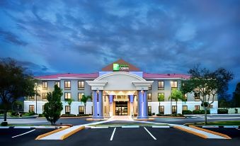 Holiday Inn Express & Suites Sebring