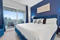 Exclusive Pool and Private Beach Access - Gorgeous Oasis Hotels in Rosemary Beach