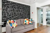 Best Of Nashville - Award Winning, Top Floor Studio and Pool Hotels in Berry Hill