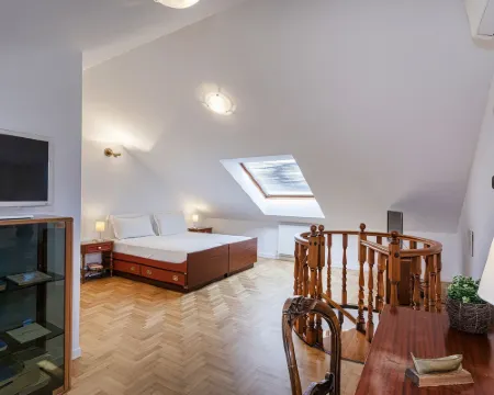 Seaview Apartment With Garden in Recco by Wonderful Italy Hotels in Recco