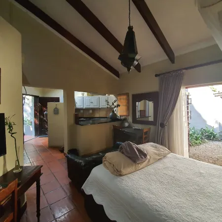 Waterhouse Guest Lodge - Indus Street