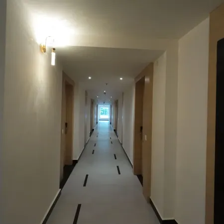 Hotel Sura Grand