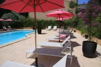 Logis Hotel le Lonca - Pools