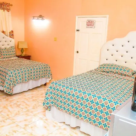 Dela De-Rose Guest House Negril Jamaica