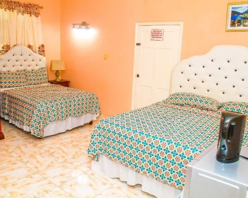 Dela De-Rose Guest House Negril Jamaica Hotels in Negril