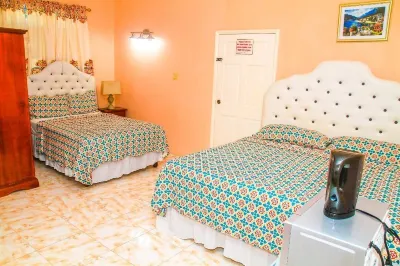 Dela De-Rose Guest House Negril Jamaica Hotels in 