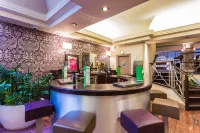 The Gardens Hotel - bar