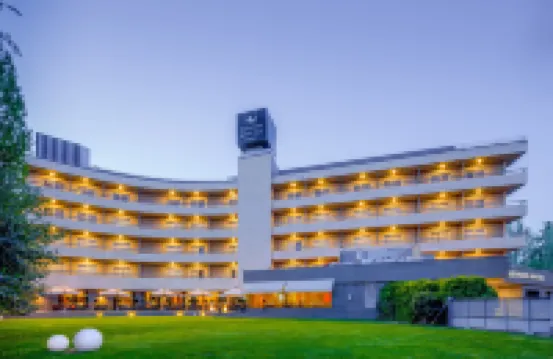 Eurostars Monte Real Hotels near Pitis Metro Station