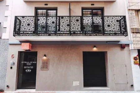 Estrella de Mar Отели рядом с достопримечательностью «Л'Илья де Бенидорм»