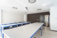 Residencia Universitaria Resa Campus Málaga - Hostels