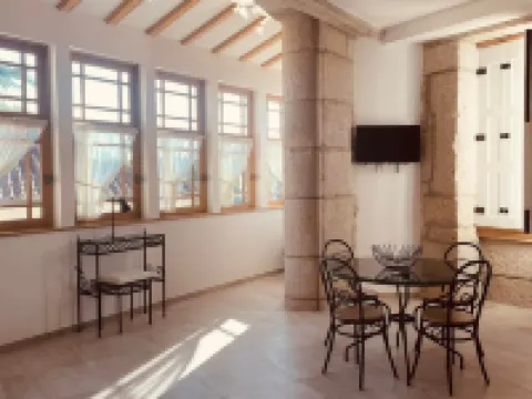 カサ グアルディオン シャベシュのホテル