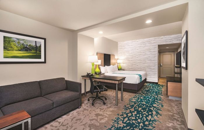 La Quinta Inn & Suites by Wyndham Cleveland TN