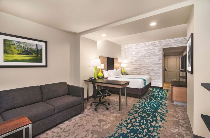 La Quinta Inn & Suites by Wyndham Cleveland TN