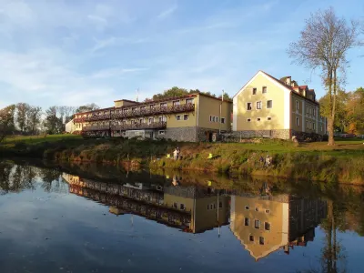 Hotel Resort Stein Hotels near Retromuseum Cheb