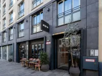 Bob W Münchner Freiheit Hotels near Leopoldstrasse