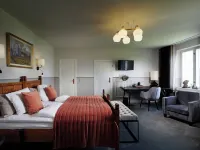 Gl. Avernæs Sinatur Hotel & Konference Hotels in Ebberup