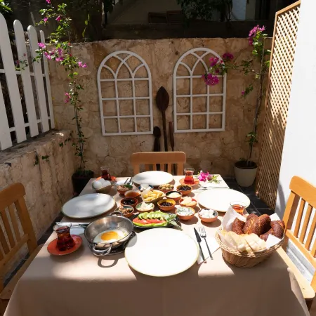 Holy Pansiyon