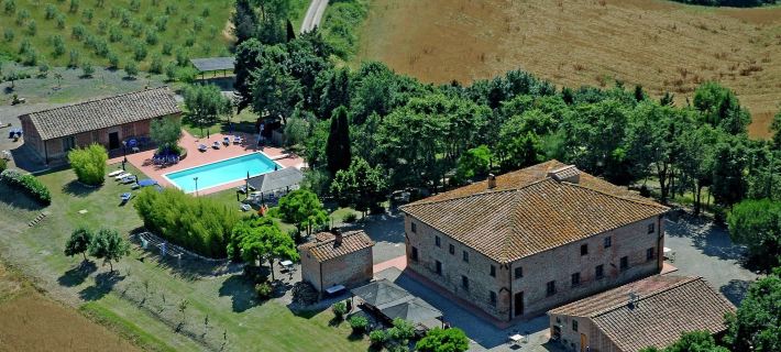 Agriturismo in Tuscany with Pool and Wine Tasting Ξενοδοχεία στην πόλη Peccioli