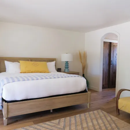 Hotel Ynez